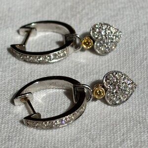 18K Gold Heart Earrings